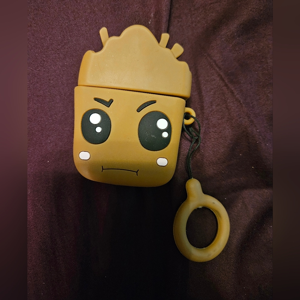 Groot Headphone case